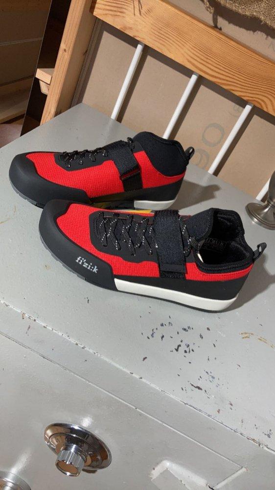 Fizik Schuh Gravita Tensor Flat red black Gr. 43