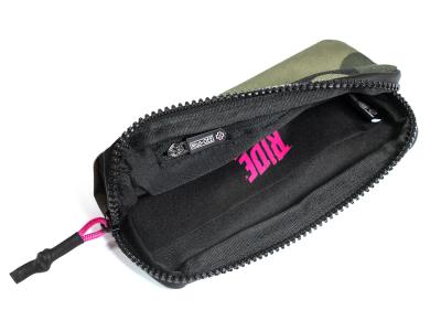 Muc Off Essentials Case  unis camo black/green Produktbild 2