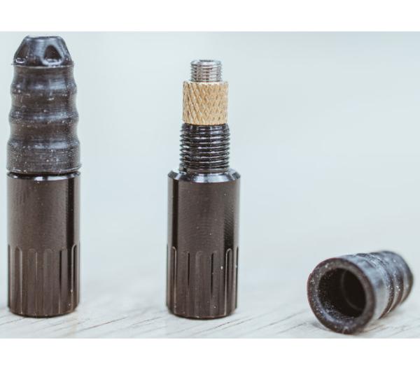 Schwalbe MaxFlow SV Adapter Ein Paar 100 mm mit Gummikappe